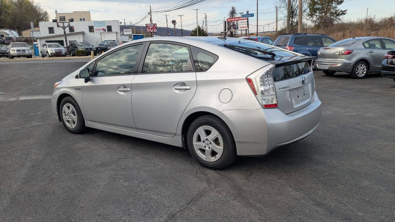Used 2011 Toyota Prius Two image 17