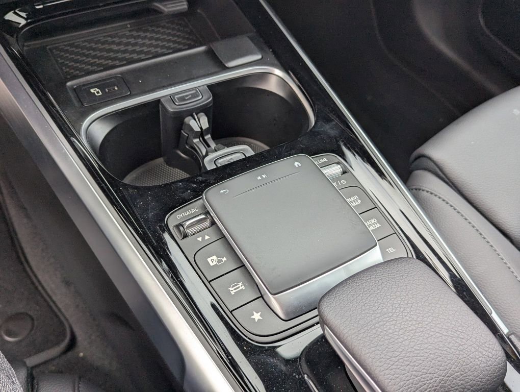 Used 2023 Mercedes-Benz EQB 300 4MATIC image 26
