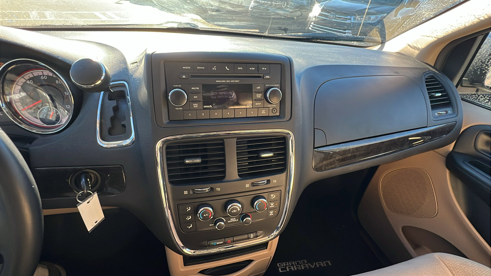 Used 2016 Dodge Grand Caravan SE w/ Quick Order Package 29E SE image 30