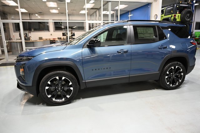 New 2026 Chevrolet Equinox RS w/ LPO, Floor Liner Package image 7