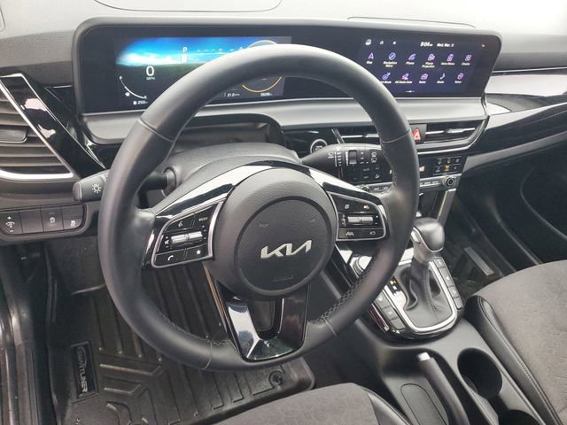 Certified 2024 Kia Seltos S image 17