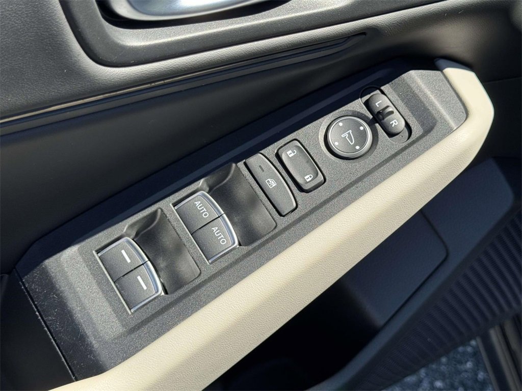 Certified 2023 Honda Accord EX image 15