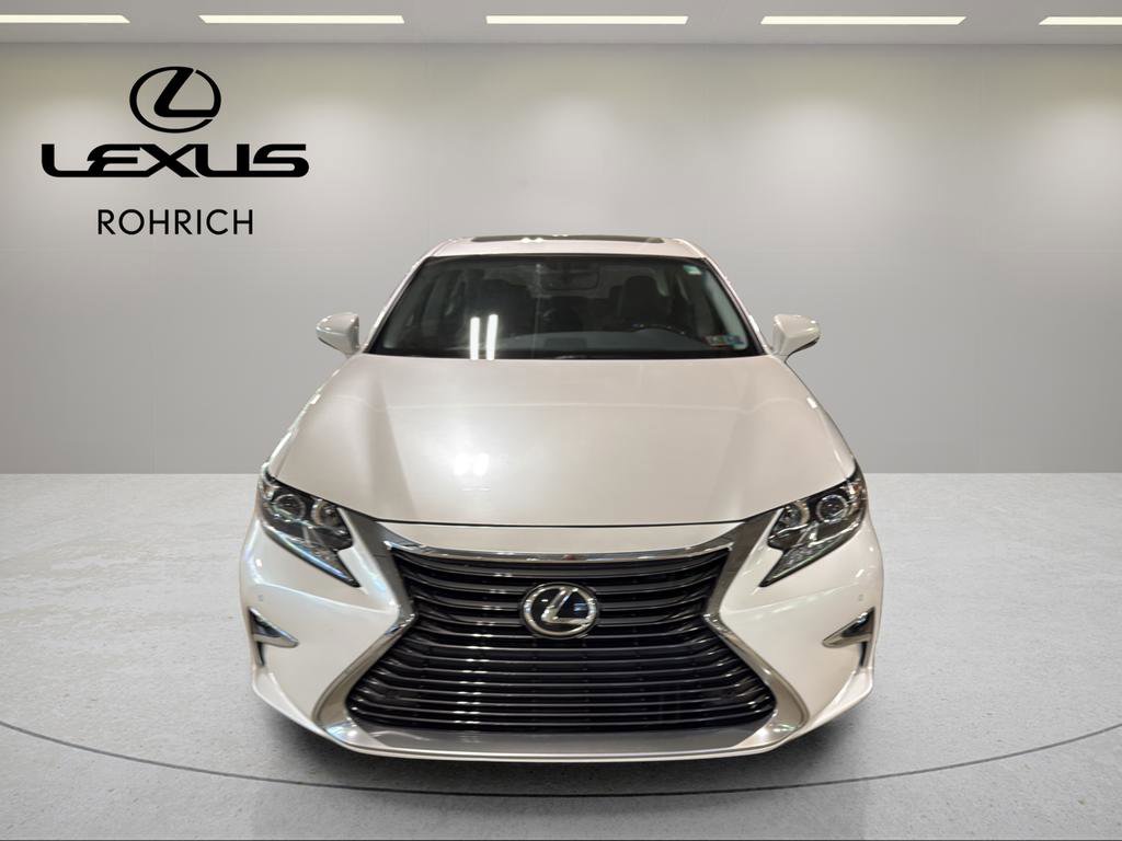 Used 2016 Lexus ES 350 w/ Navigation System Package FWD image 2