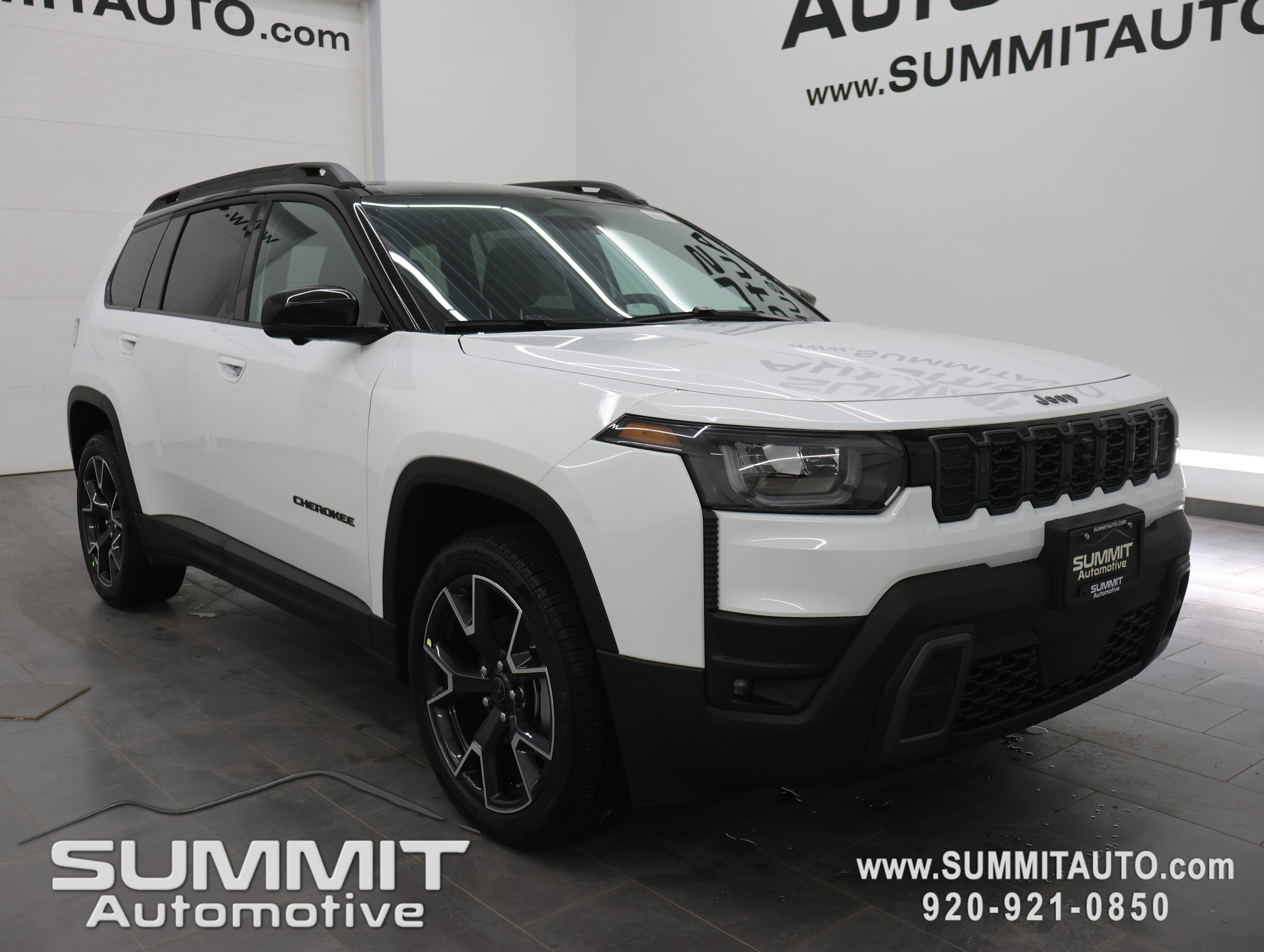 New 2026 Jeep Cherokee Overland image 2