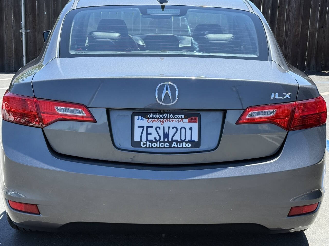 Used 2014 Acura ILX w/ Technology Package FWD image 5