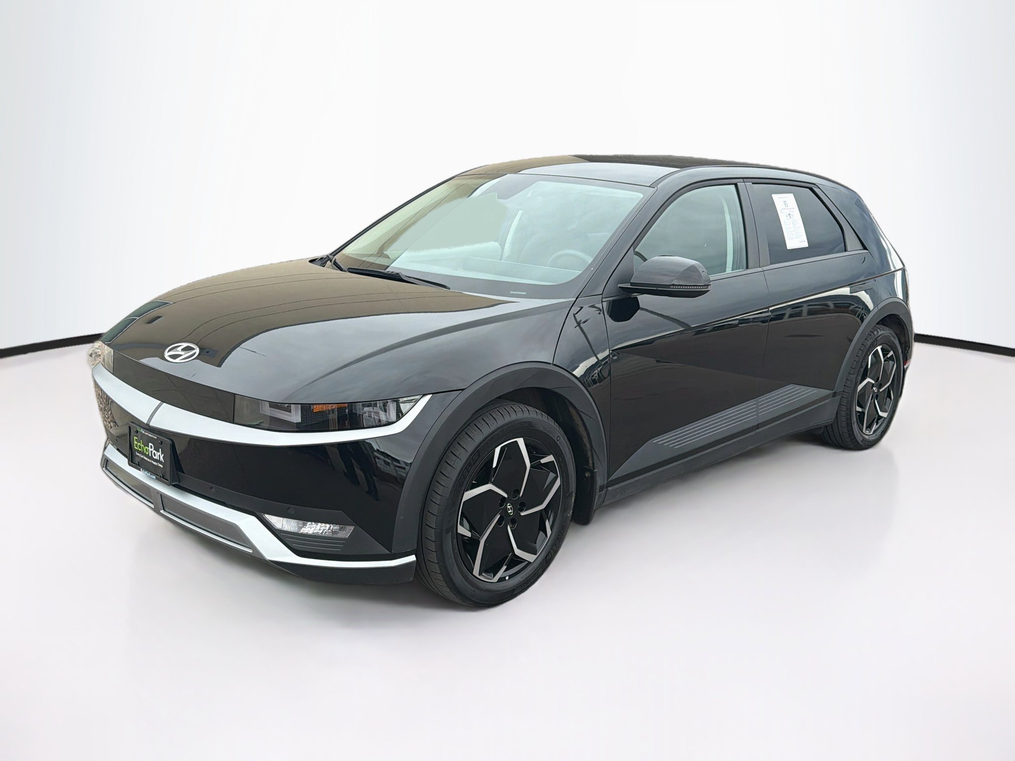 Used 2024 Hyundai Ioniq 5 SEL AWD/4WD image 3