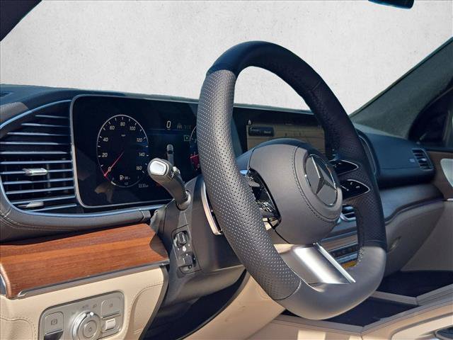 New 2026 Mercedes-Benz GLS 580 4MATIC image 3