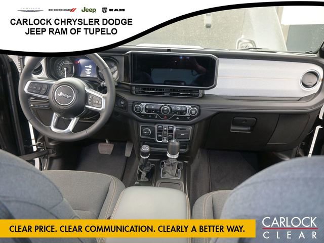 Used 2025 Jeep Wrangler Sahara image 34