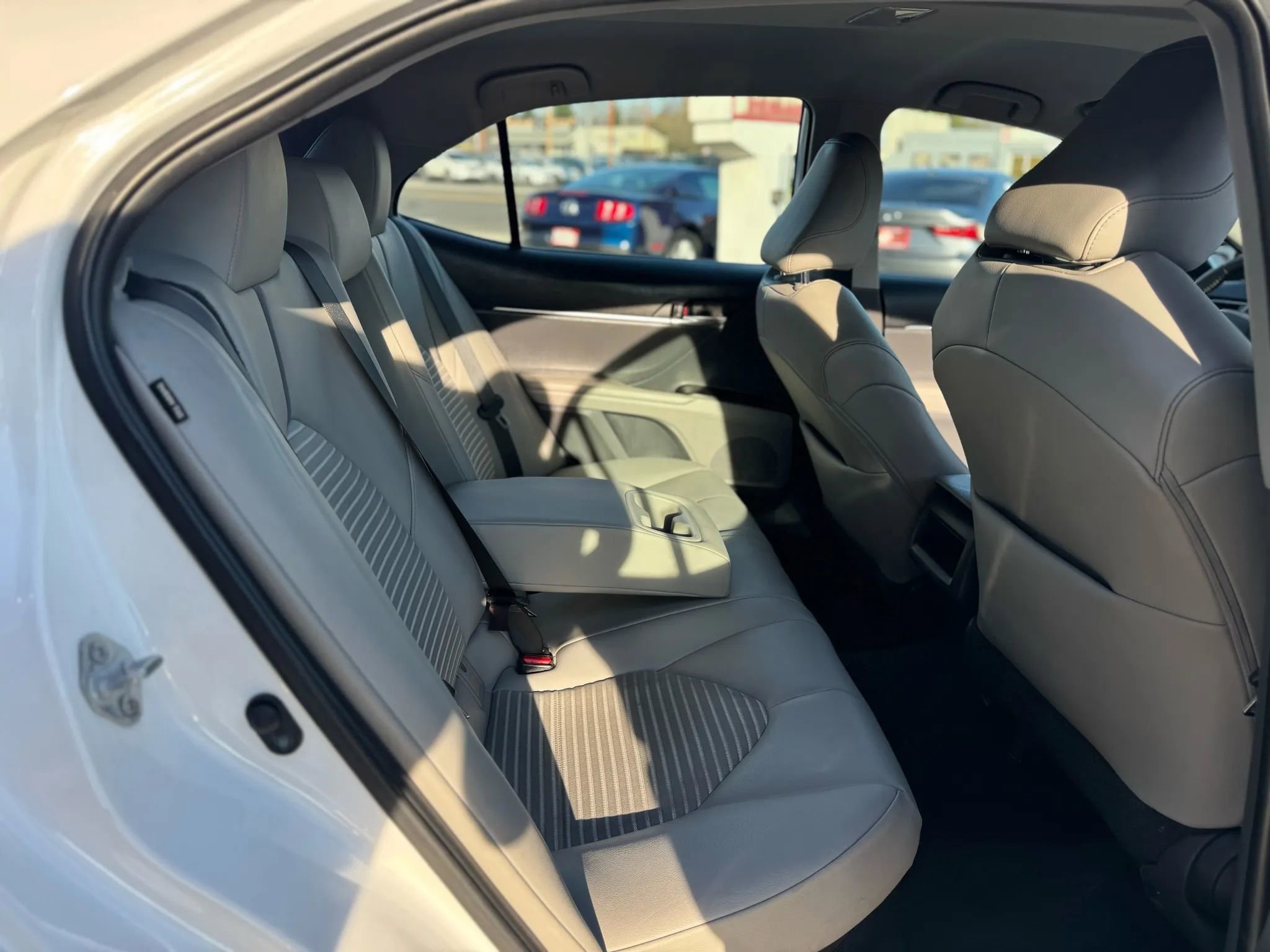 Used 2021 Toyota Camry SE image 11