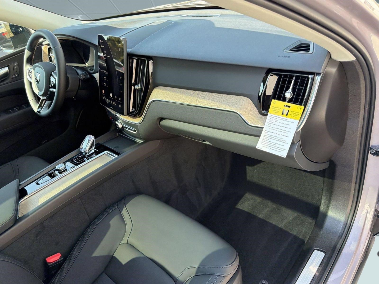 New 2026 Volvo XC60 B5 Plus w/ Climate Package AWD/4WD image 31