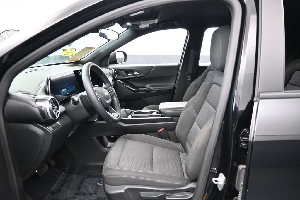 Used 2025 Chevrolet Equinox LT FWD image 10