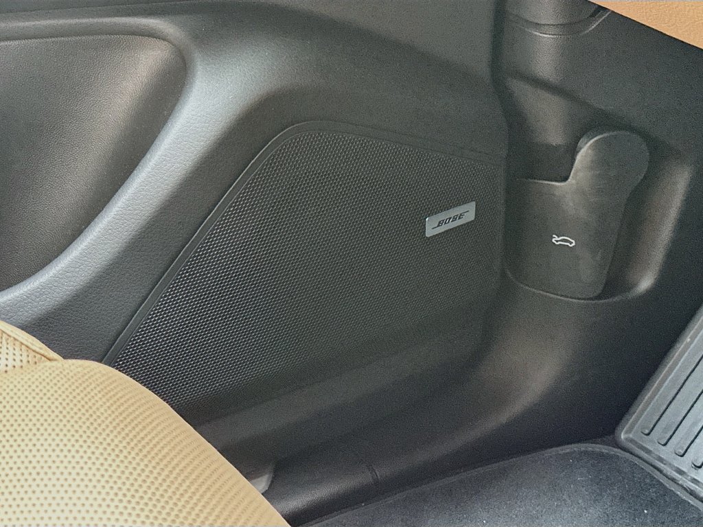 Certified 2026 Porsche Cayenne AWD/4WD image 21
