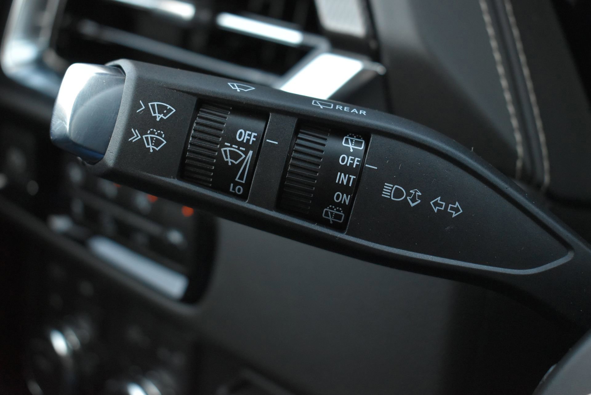 New 2026 GMC Yukon XL Elevation w/ Elevation Premium Package image 27