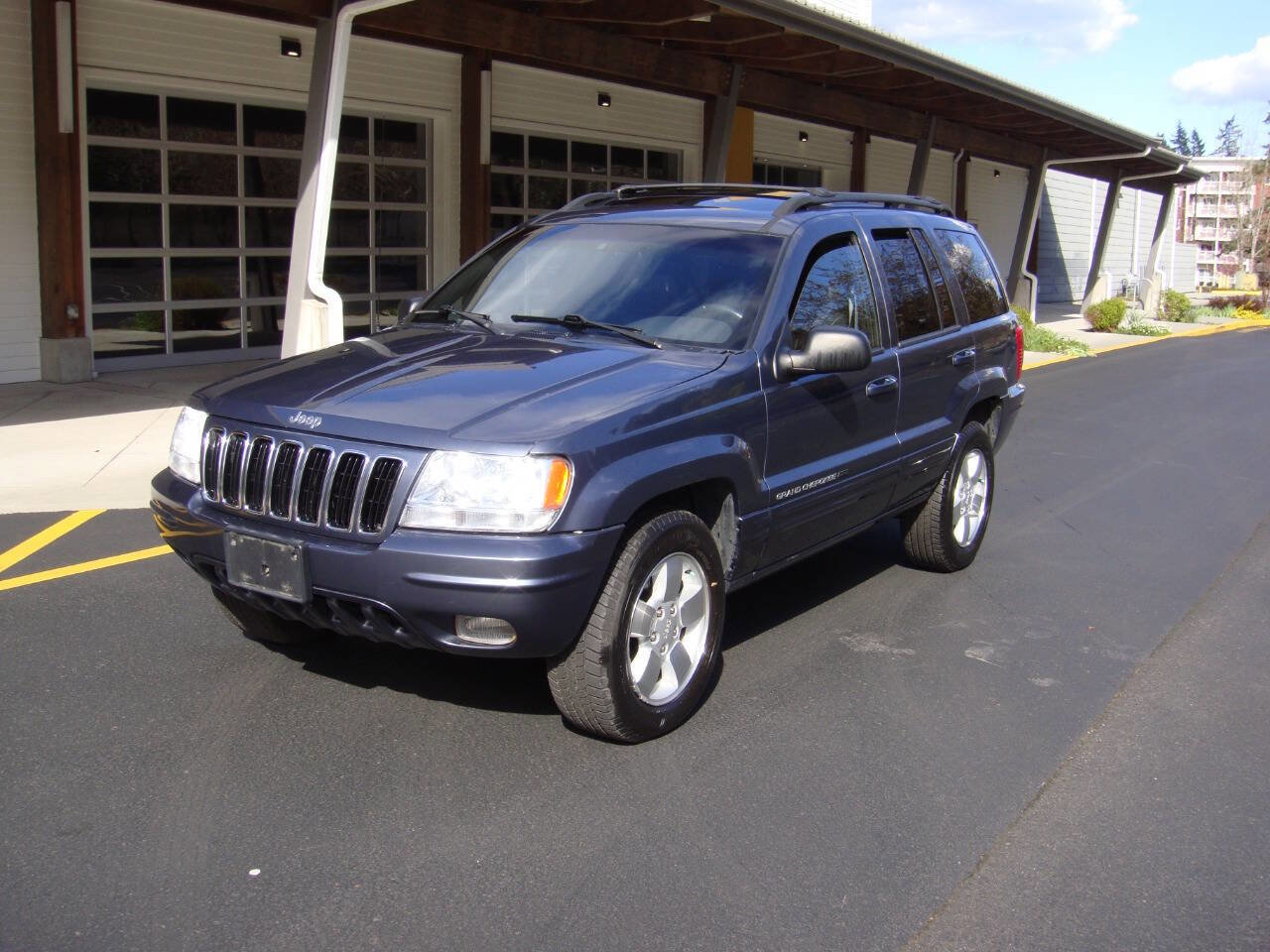 Used 2001 Jeep Grand Cherokee Limited image 2