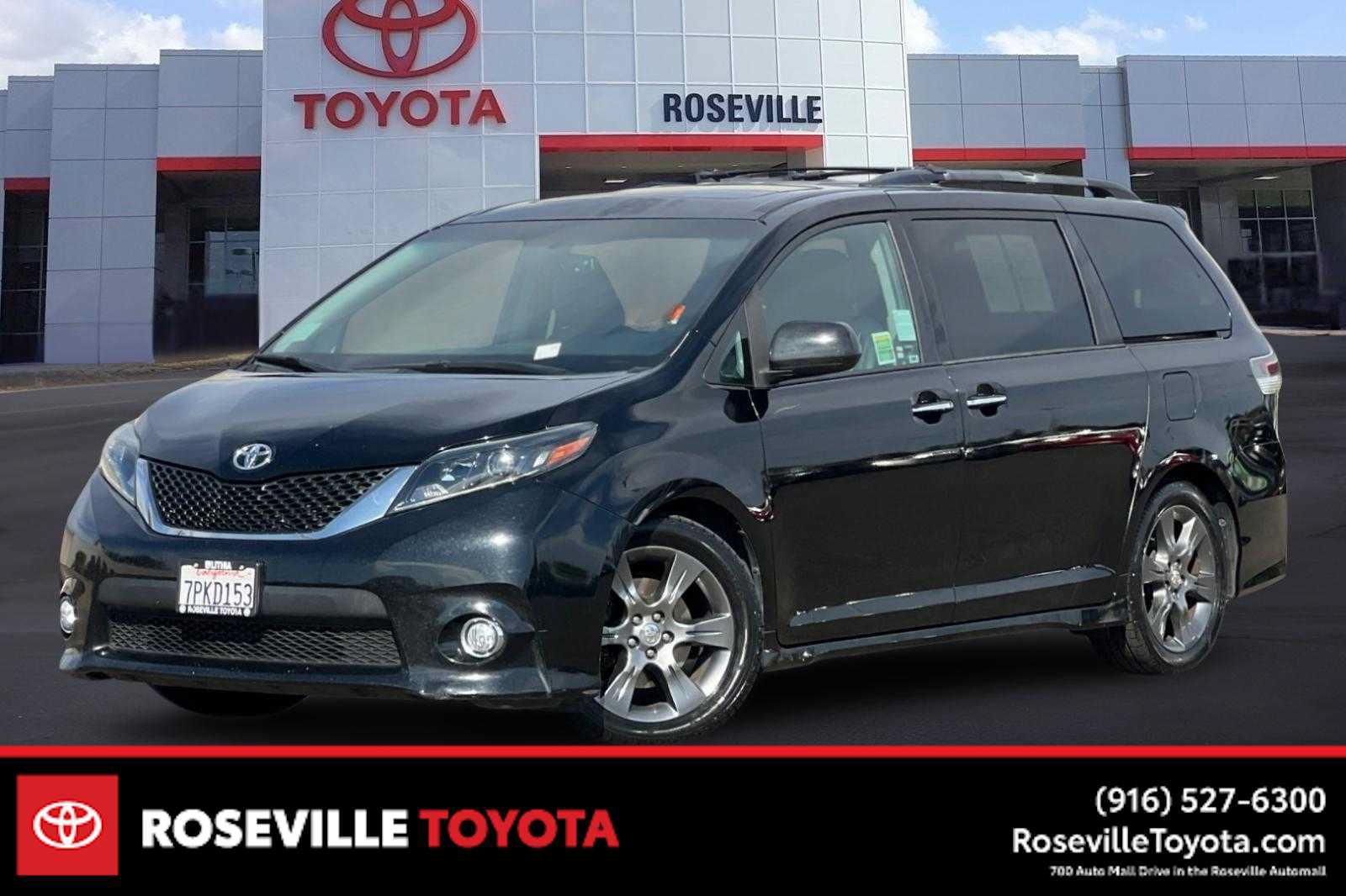 Used 2015 Toyota Sienna SE w/ SE Preferred Package FWD image 1