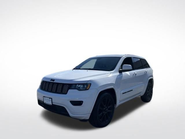 Used 2019 Jeep Grand Cherokee Altitude AWD/4WD image 13