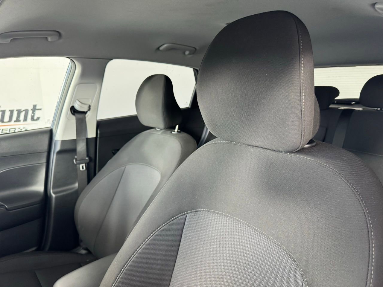 Used 2025 Hyundai Kona SEL image 3