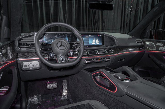 New 2026 Mercedes-Benz GLS 63 AMG 4MATIC image 18
