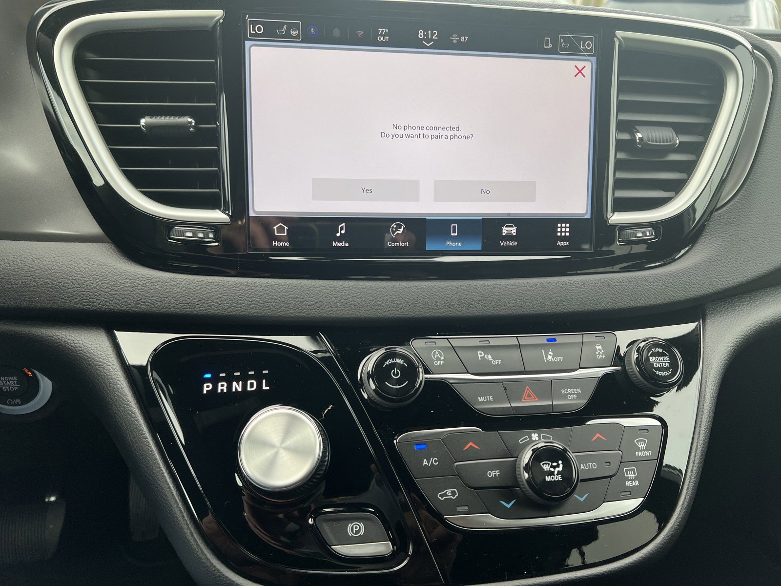 New 2026 Chrysler Voyager LX image 25