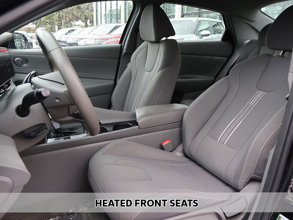 Used 2023 Hyundai Elantra SEL w/ Convenience Package FWD image 6