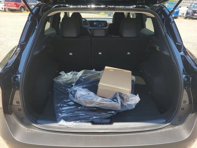 New 2025 Nissan Kicks SR w/ Illumination Package image 7