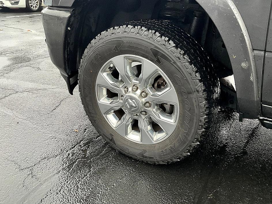 Used 2023 RAM 2500 Limited image 11