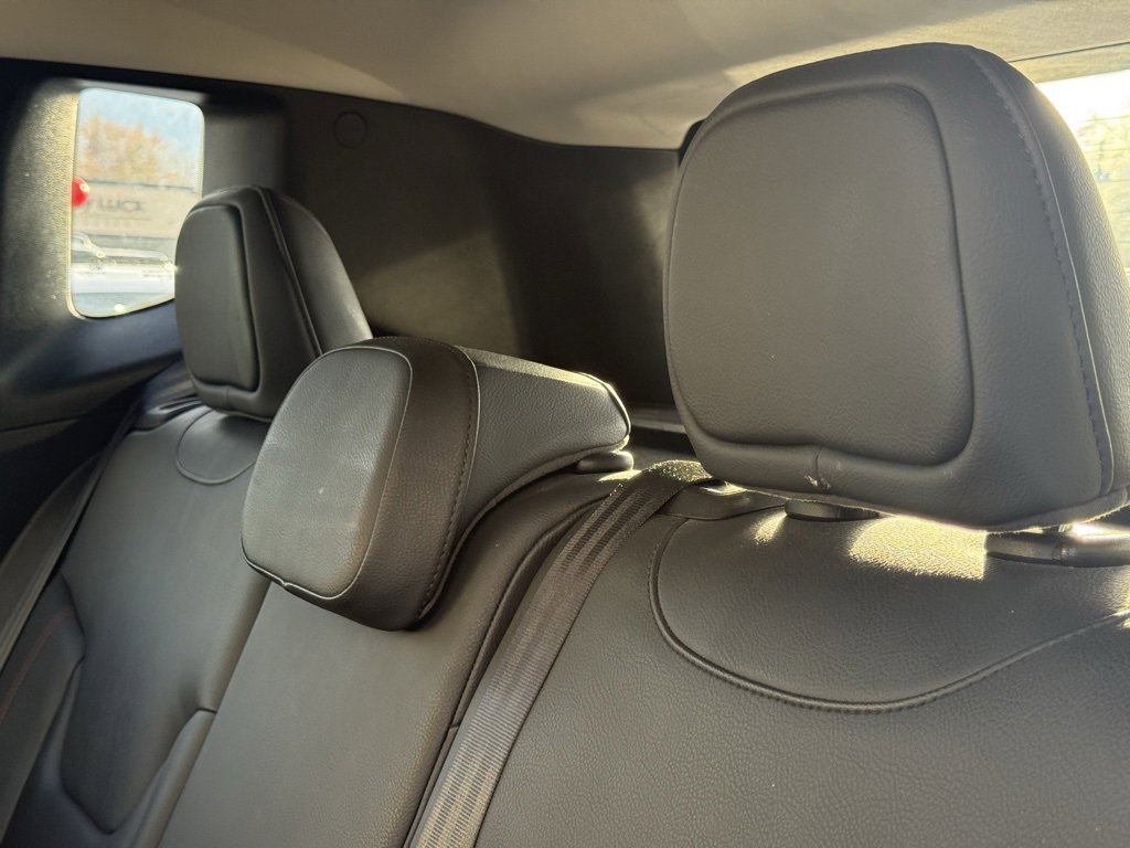 Used 2021 Jeep Renegade Trailhawk w/ Luxury Group III image 25