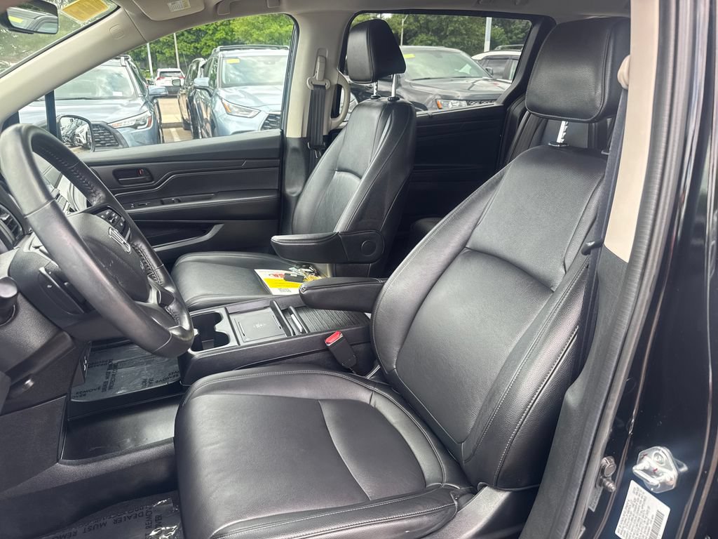 Used 2025 Honda Odyssey EX-L image 16