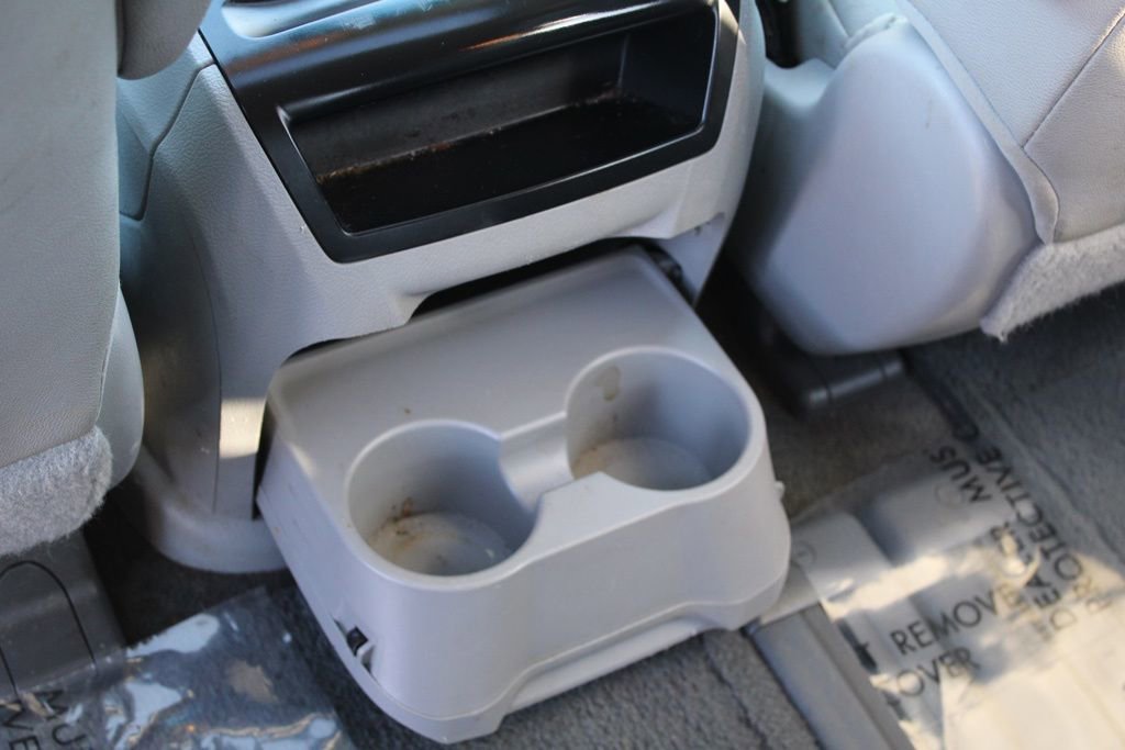 Used 2015 Toyota Sienna XLE image 31