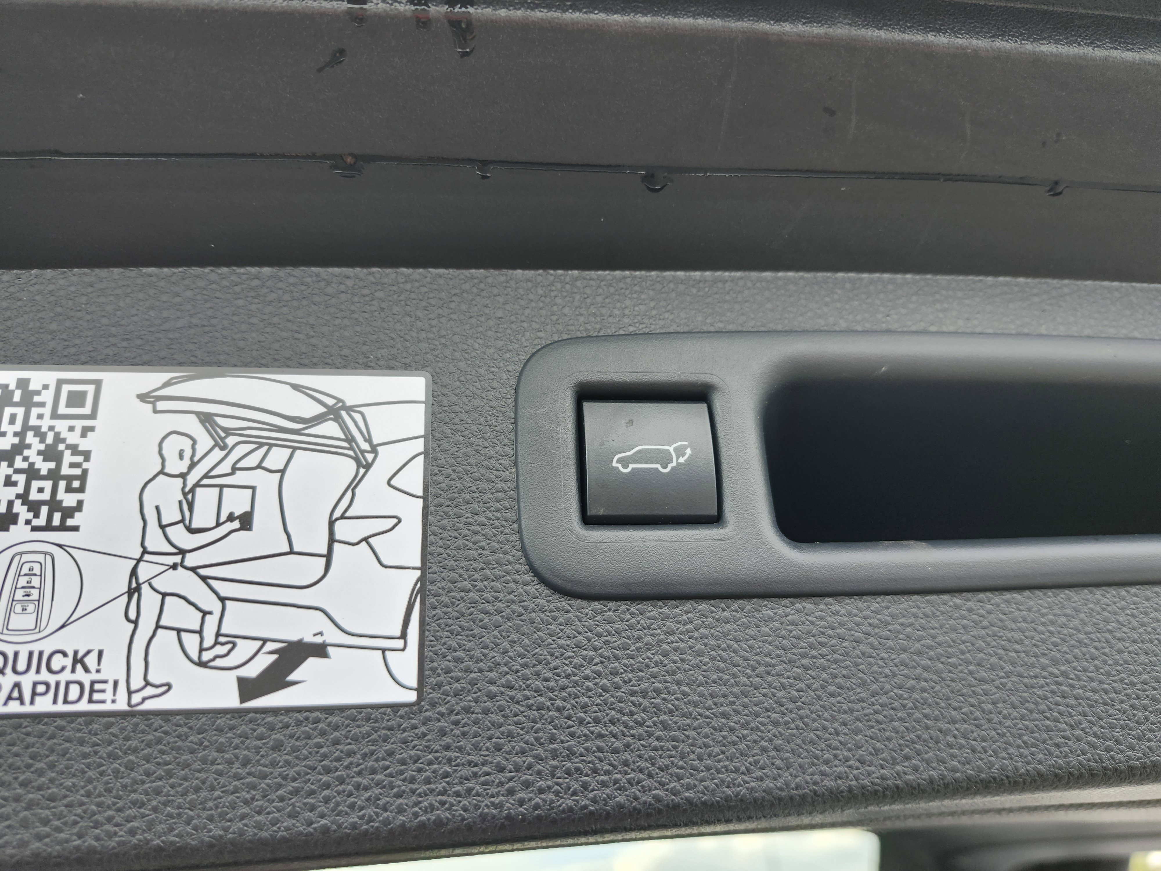 Used 2021 Toyota Highlander Limited image 30