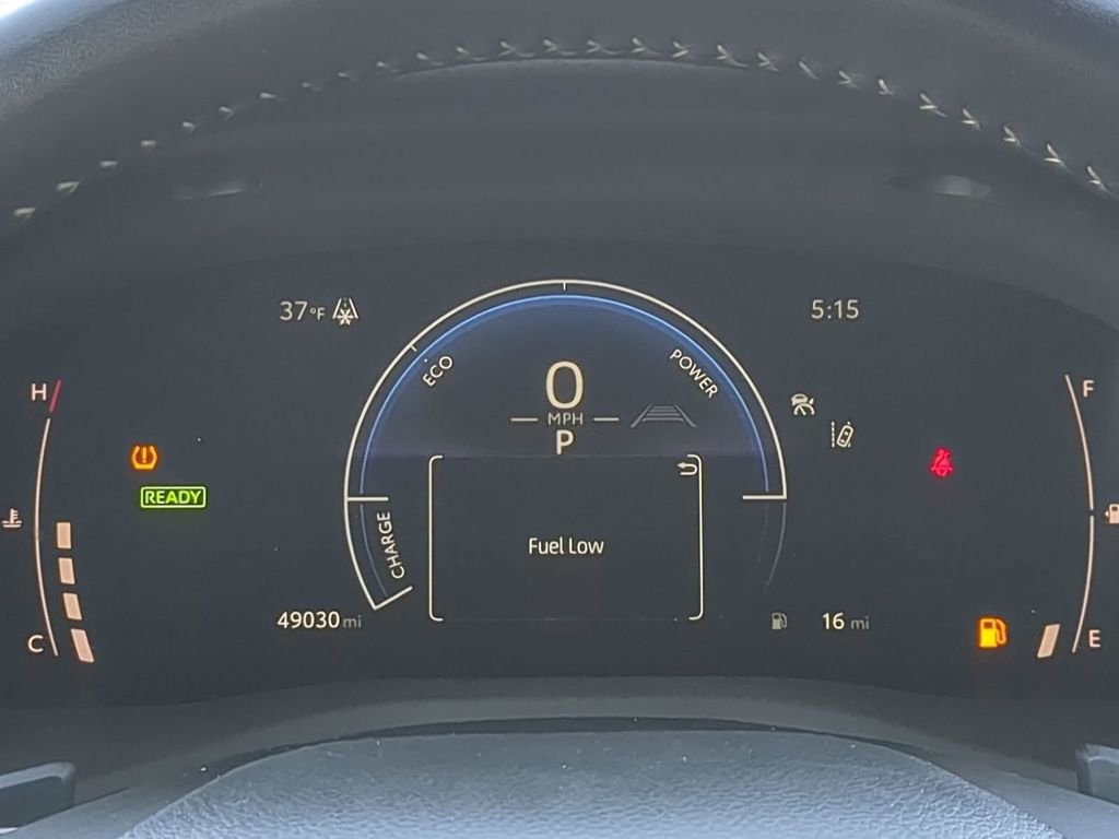 Used 2025 Toyota Camry SE image 23