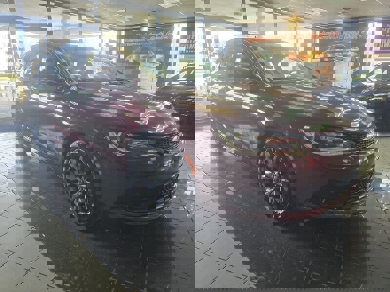 Used 2016 Chrysler 200 S w/ Comfort Group image 3