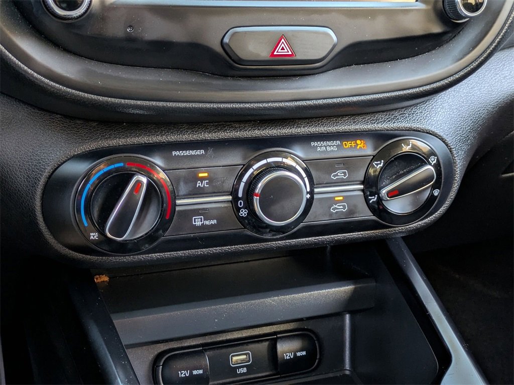 Used 2024 Kia Soul LX w/ Option Group 015 image 17