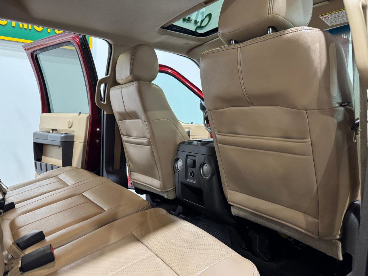Used 2014 Ford F450 Lariat w/ Lariat Ultimate Package AWD/4WD image 17