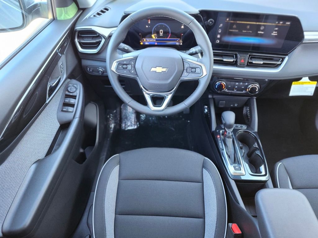 New 2026 Chevrolet TrailBlazer LT w/ LT Cold Weather Package FWD image 11