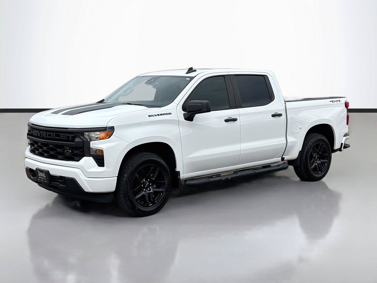 Used 2022 Chevrolet Silverado 1500 Custom w/ Rally Edition AWD/4WD image 4