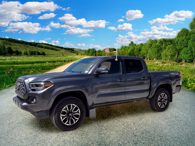 Used 2020 Toyota Tacoma TRD Sport w/ TRD Premium Sport Package AWD/4WD image 2