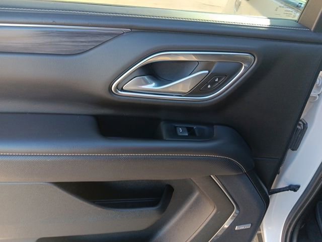 Used 2021 GMC Yukon SLT w/ SLT Premium Package image 34