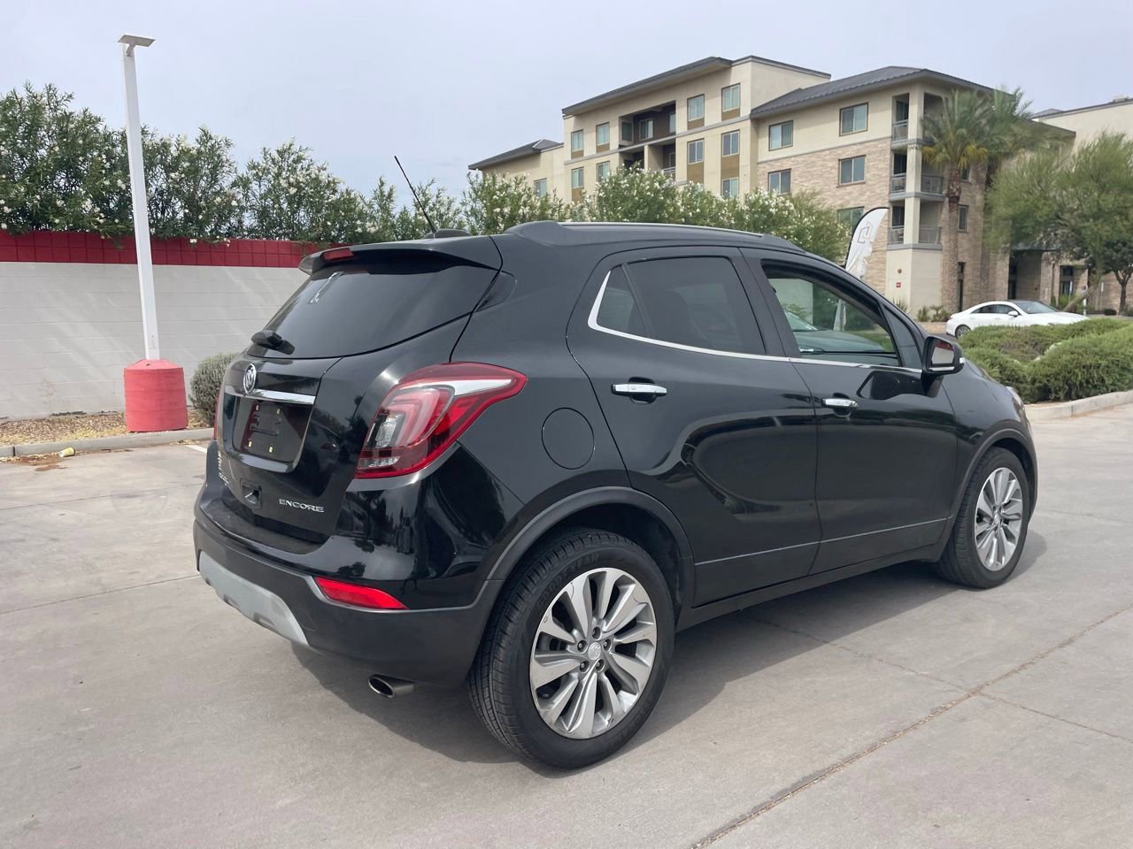 Used 2018 Buick Encore Preferred FWD image 2