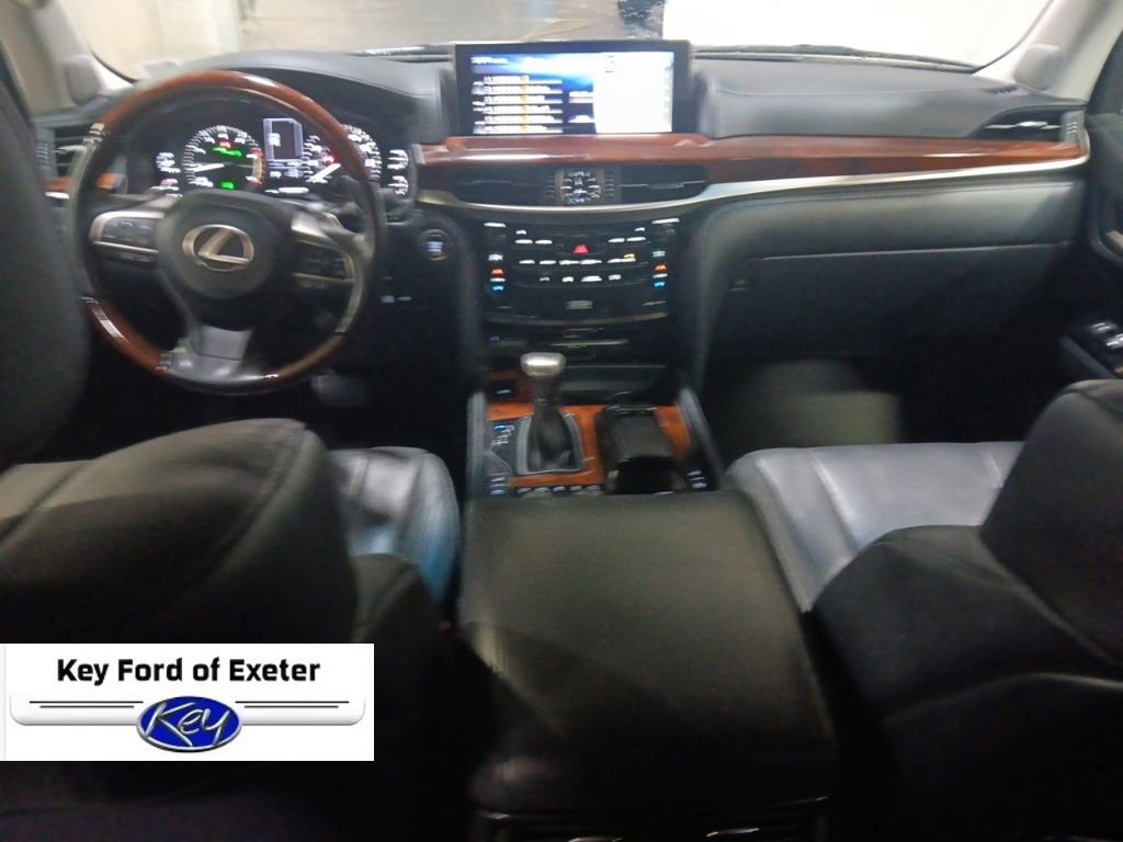 Used 2020 Lexus LX 570 4WD w/ Luxury Package image 25