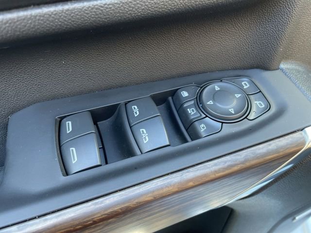 Used 2022 Chevrolet Silverado 2500 High Country w/ Technology Package image 13