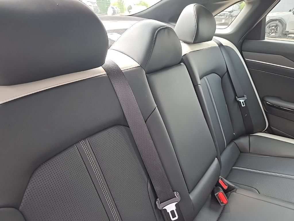 Certified 2025 Kia K5 GT-Line w/ GT-Line Premium Package AWD/4WD image 38