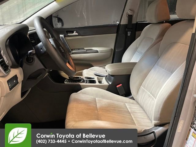 Used 2020 Kia Sportage LX image 9