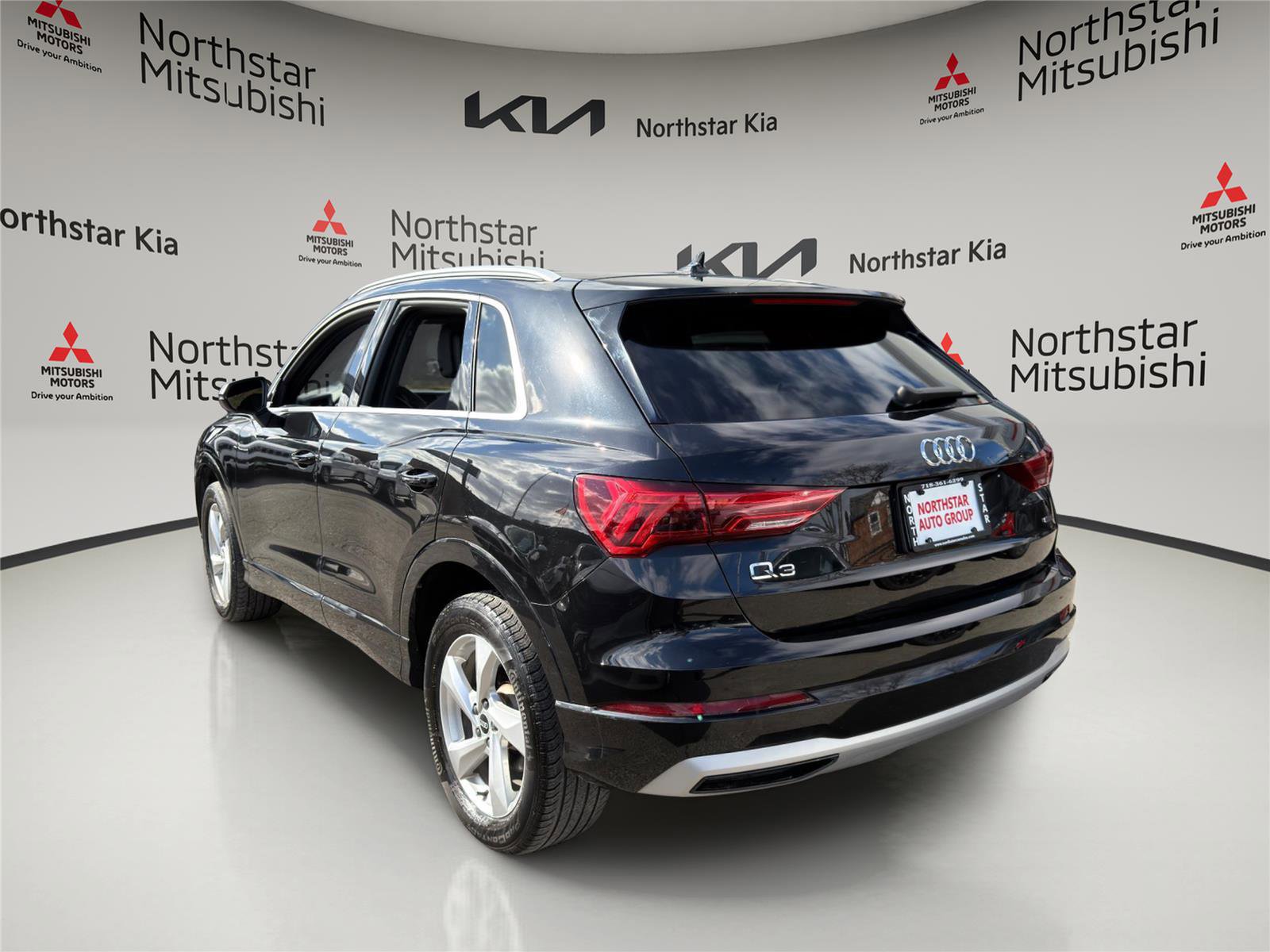 Used 2021 Audi Q3 2.0T Premium image 2