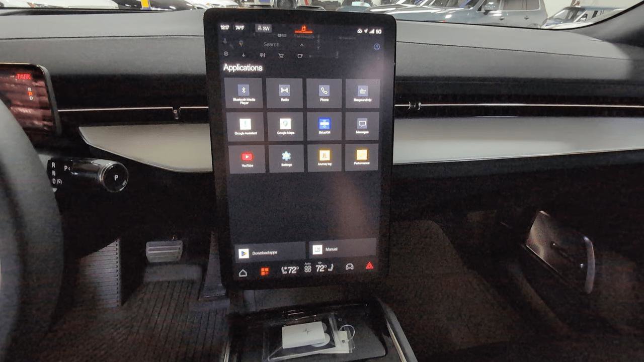 Used 2025 Polestar Polestar 3 image 11