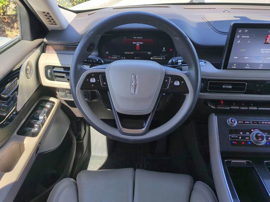 Used 2022 Lincoln Aviator Reserve w/ Equipment Group 201A image 15