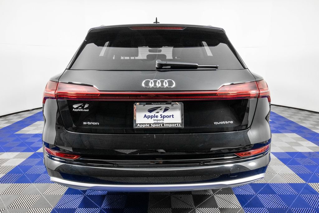 Used 2022 Audi e-tron Premium Plus w/ Premium Plus Package image 6