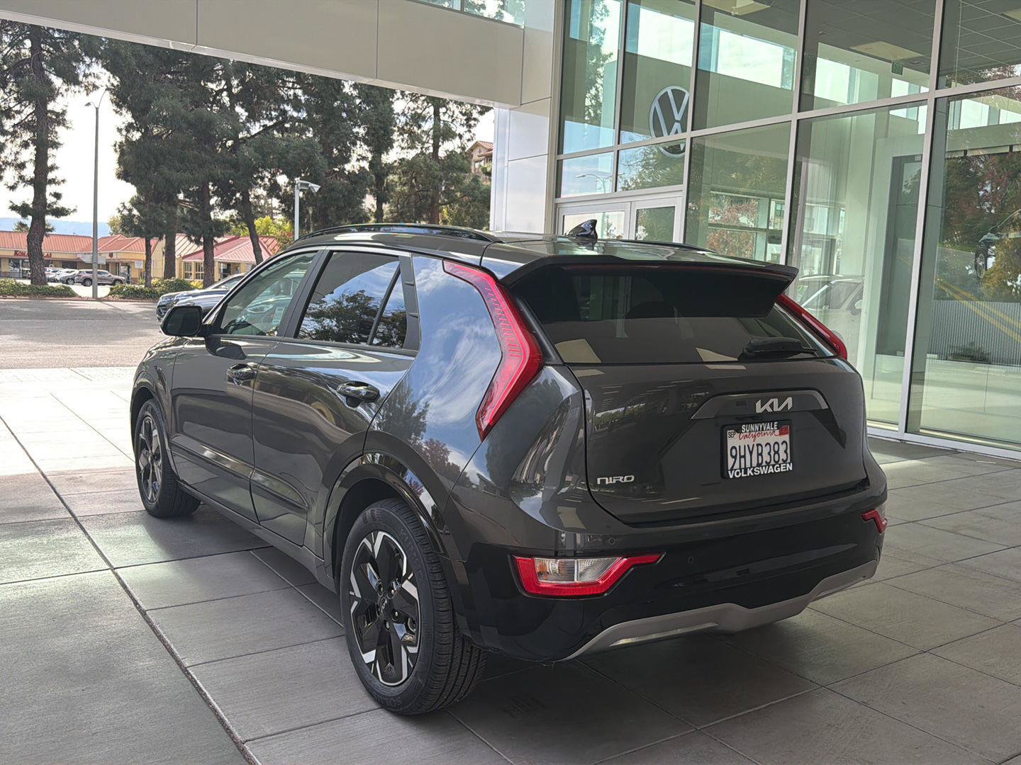 Used 2023 Kia Niro Wind FWD image 3