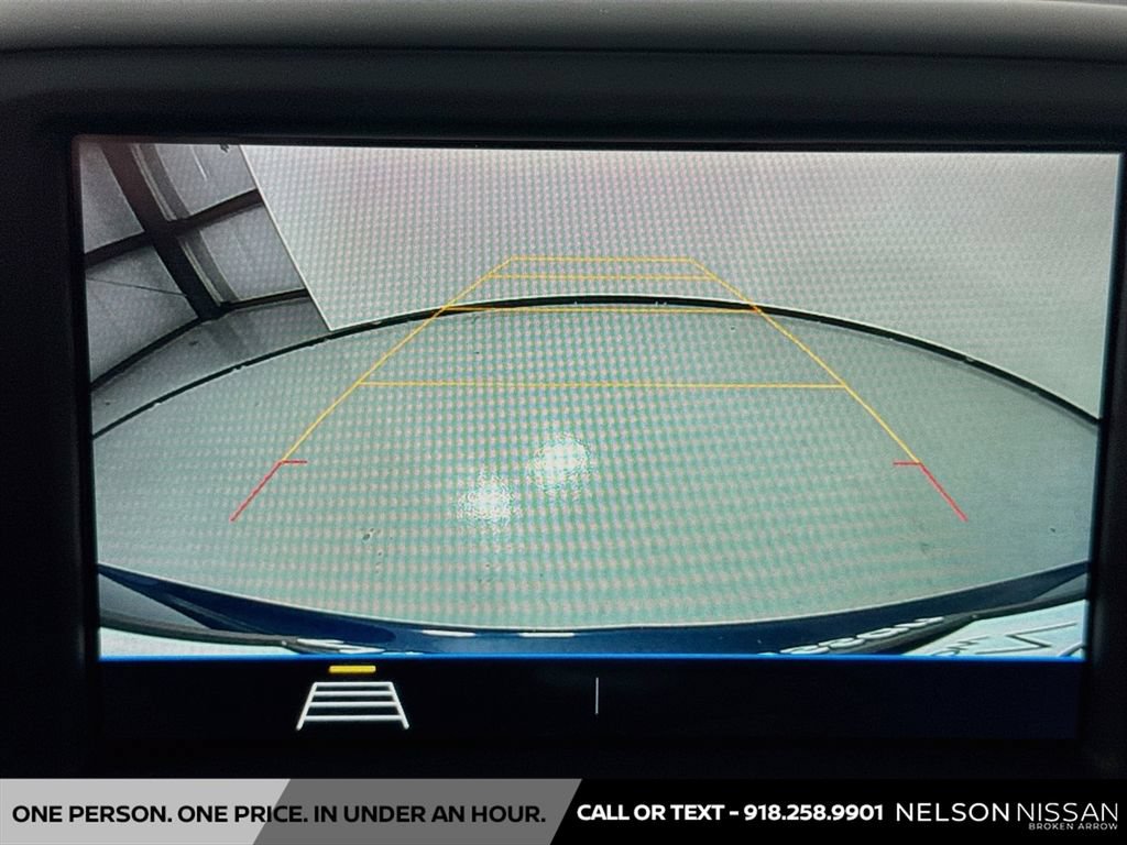 Used 2019 Chevrolet Camaro LT RWD image 13