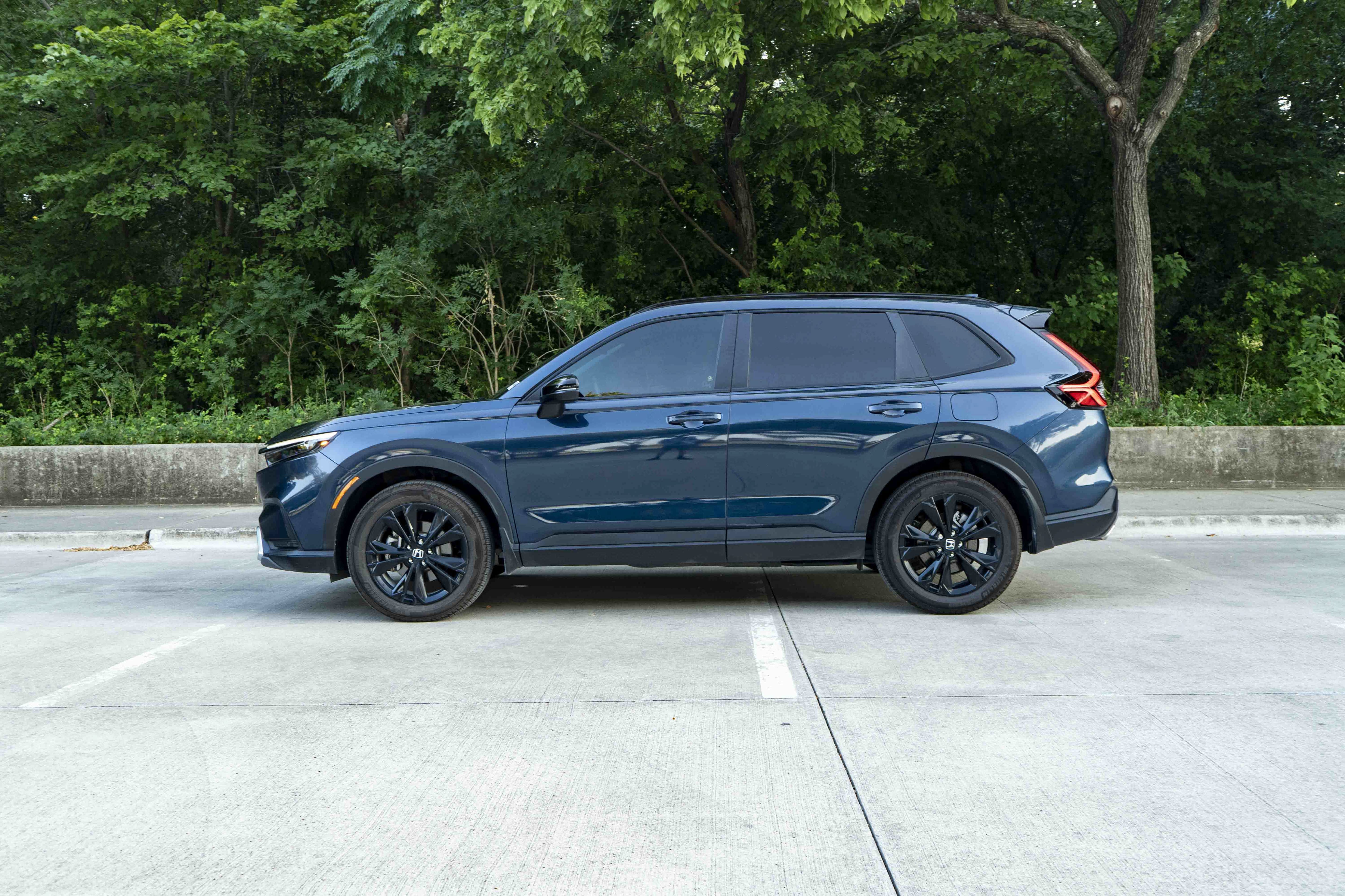 Used 2026 Honda CR-V Sport Touring image 6
